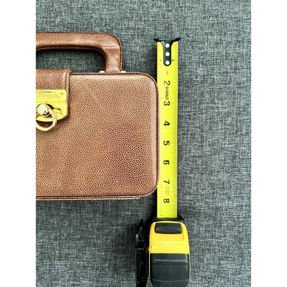 Giorgio Beverly Hills Pebbled Leather Clutch with Key Ring - Picture 4 of 9